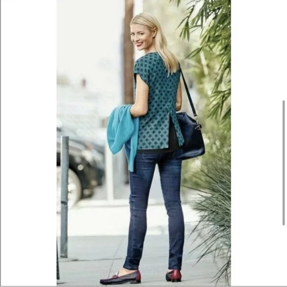 Cabi Blue Split Back Foulard Short Sleeve Blouse Geometric Shirt Top 3274 Sz M - Picture 5 of 9